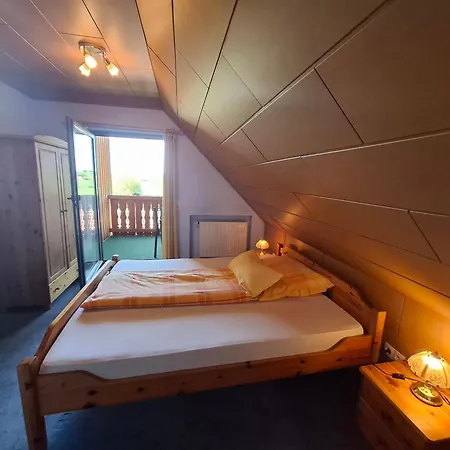 Hubertushoehe 3*