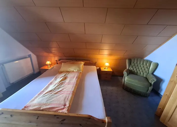 Hubertushoehe 3*